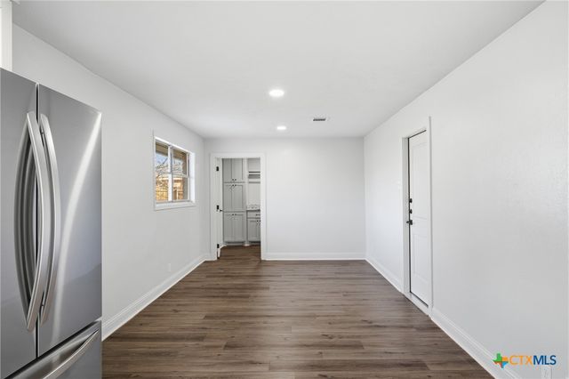 410 N Highway 95, Little River Academy, TX 76554