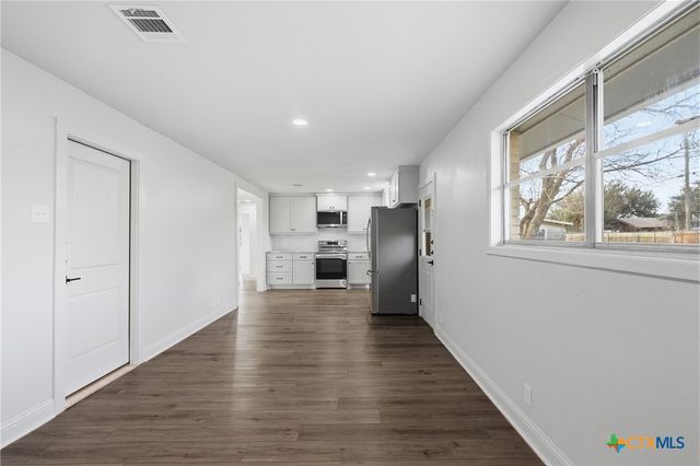 410 N Highway 95, Little River Academy, TX 76554