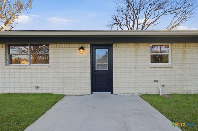 410 N Highway 95, Little River Academy, TX 76554