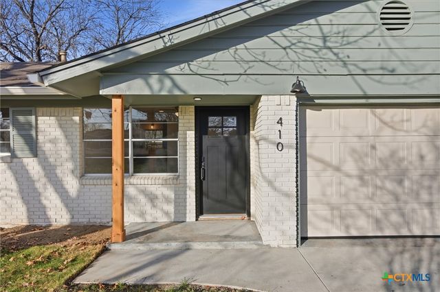 410 N Highway 95, Little River Academy, TX 76554