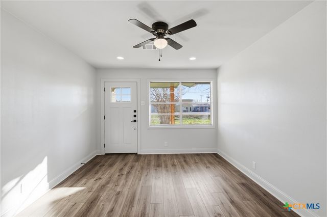 410 N Highway 95, Little River Academy, TX 76554