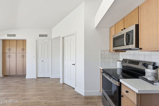 14247 N 28TH Street, Phoenix, AZ 85032