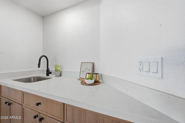 14247 N 28TH Street, Phoenix, AZ 85032