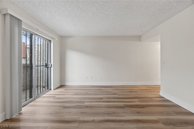 3591 Arville Street 301B, Las Vegas, NV 89103