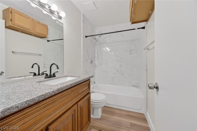 3591 Arville Street 301B, Las Vegas, NV 89103