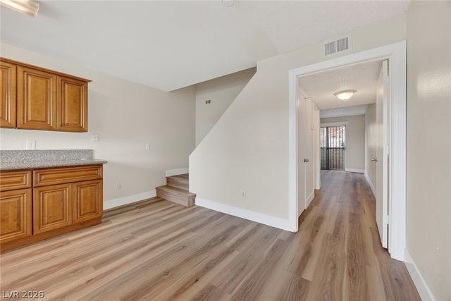 3591 Arville Street 301B, Las Vegas, NV 89103