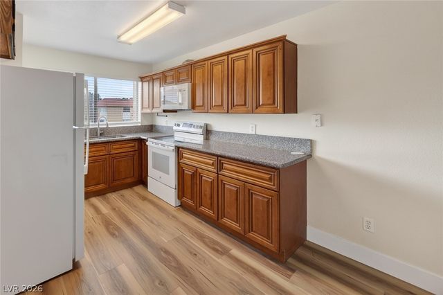 3591 Arville Street 301B, Las Vegas, NV 89103