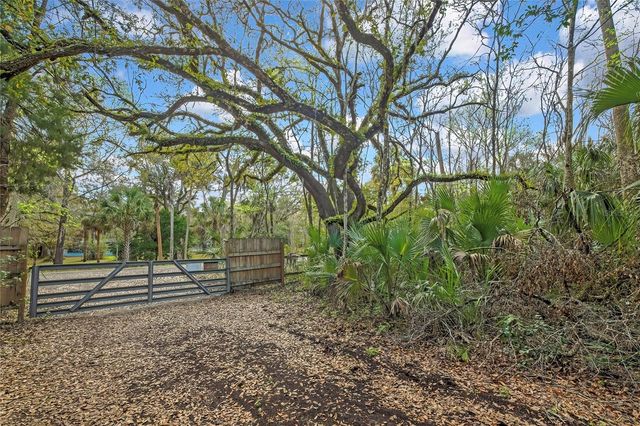 13021 KITE ROAD, Weeki Wachee, FL 34614