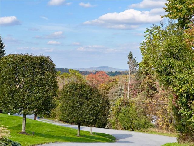 75 Eleanor Drive, Mahopac, NY 10541