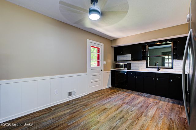 5900 Bluestone Rd, Louisville, KY 40219