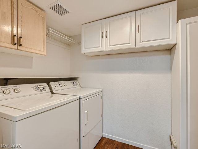 1044 Grammy Drive, Las Vegas, NV 89145