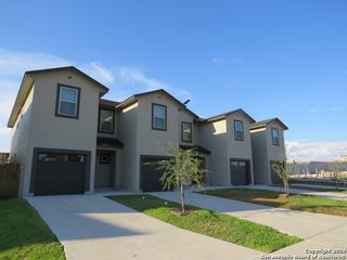 8439 Via Verona Unit 103, San Antonio, TX 78227