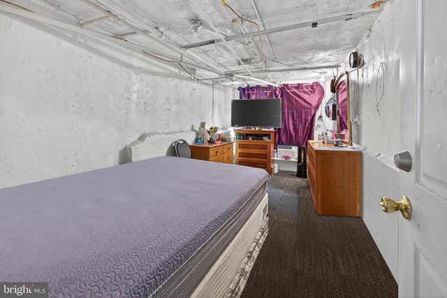 1330 S MERRIMAC RD, Camden, NJ 08104