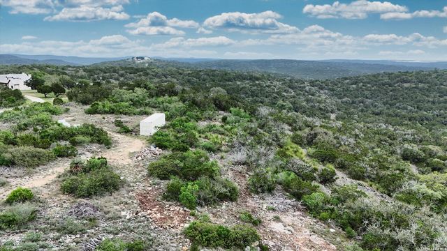 1423 County Road 2744, Mico, TX 78056