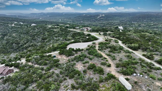 1423 County Road 2744, Mico, TX 78056