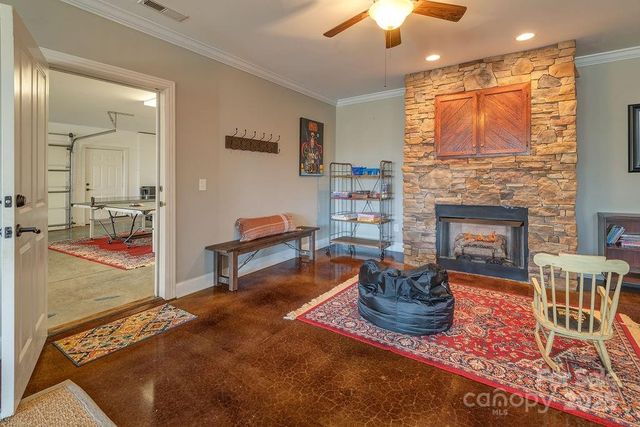 61 Buckle Ridge, Weaverville, NC 28787