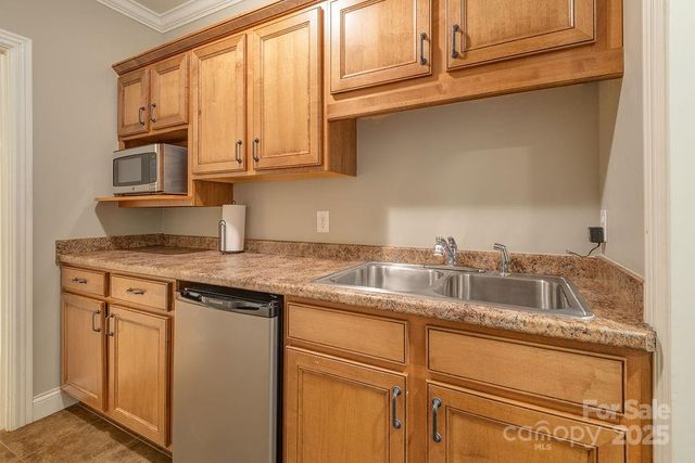 61 Buckle Ridge, Weaverville, NC 28787