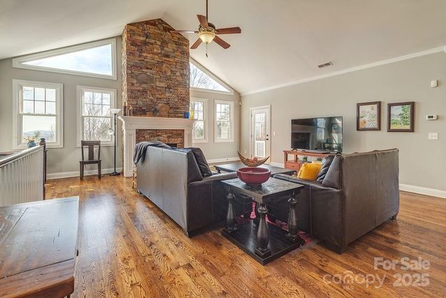 61 Buckle Ridge, Weaverville, NC 28787