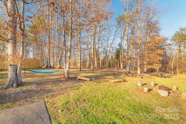 61 Buckle Ridge, Weaverville, NC 28787