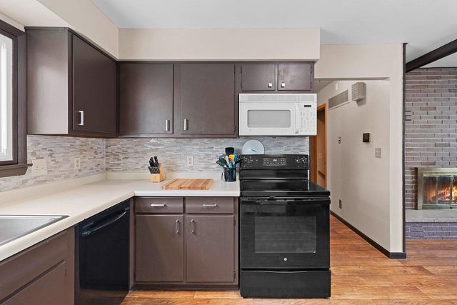 108 S HUMPHREY CIRCLE, Shawano, WI 54166