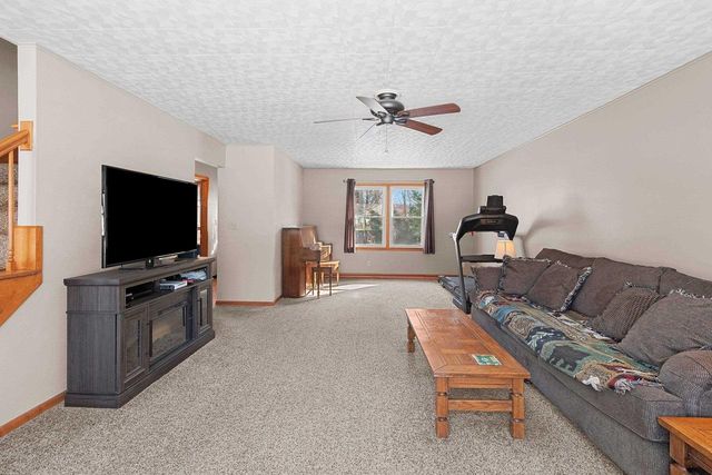 108 S HUMPHREY CIRCLE, Shawano, WI 54166