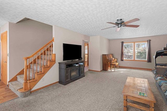108 S HUMPHREY CIRCLE, Shawano, WI 54166