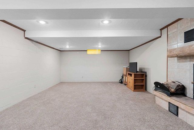 108 S HUMPHREY CIRCLE, Shawano, WI 54166