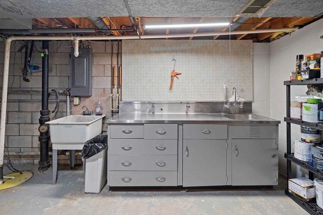 108 S HUMPHREY CIRCLE, Shawano, WI 54166