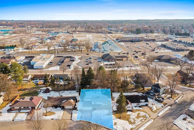 108 S HUMPHREY CIRCLE, Shawano, WI 54166