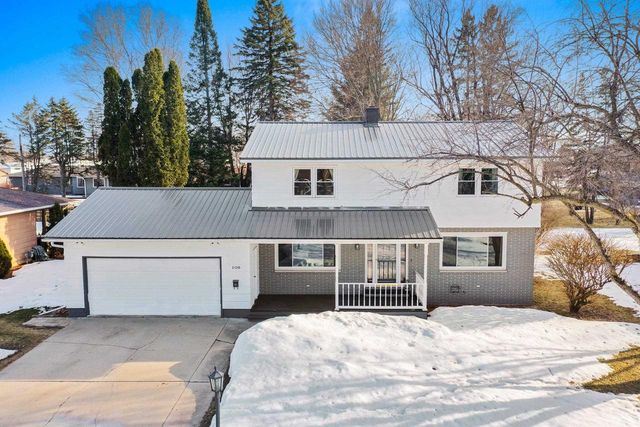 108 S HUMPHREY CIRCLE, Shawano, WI 54166