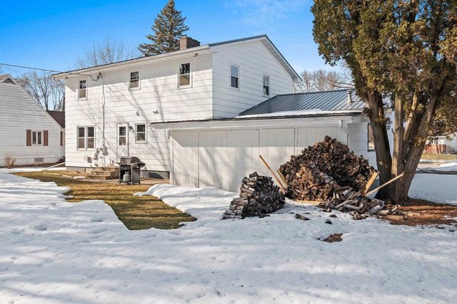 108 S HUMPHREY CIRCLE, Shawano, WI 54166
