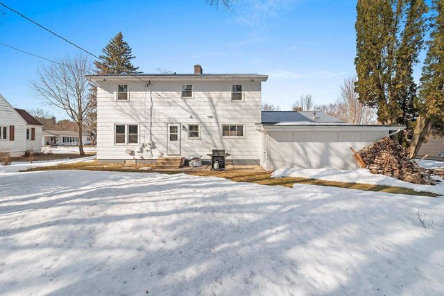 108 S HUMPHREY CIRCLE, Shawano, WI 54166