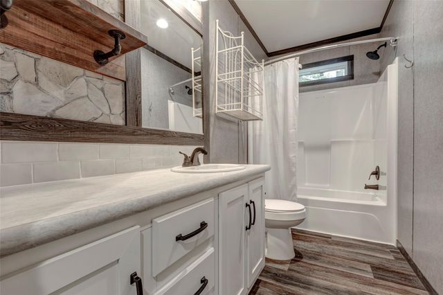 13110 Lake Villa, Willis, TX 77318