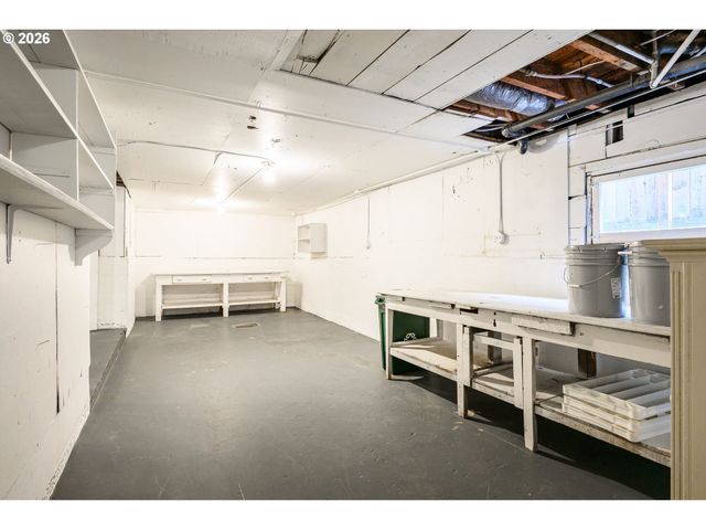 3716 Se GRANT Ct, Portland, OR 97214