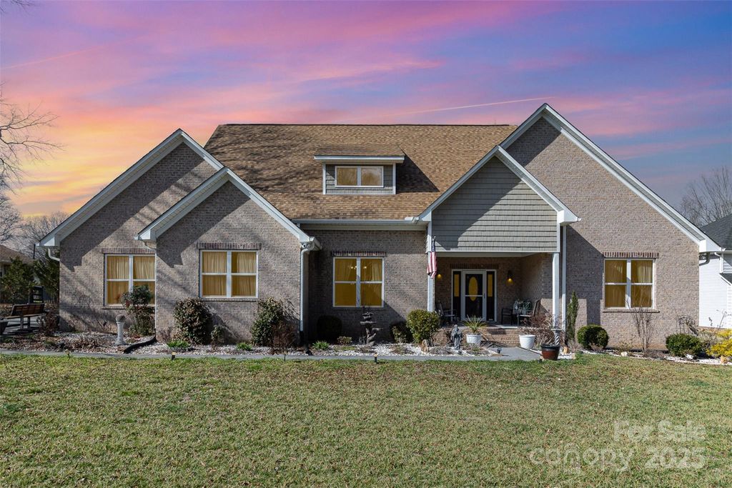 4321 Rolling Acres Road, Charlotte, NC 28213