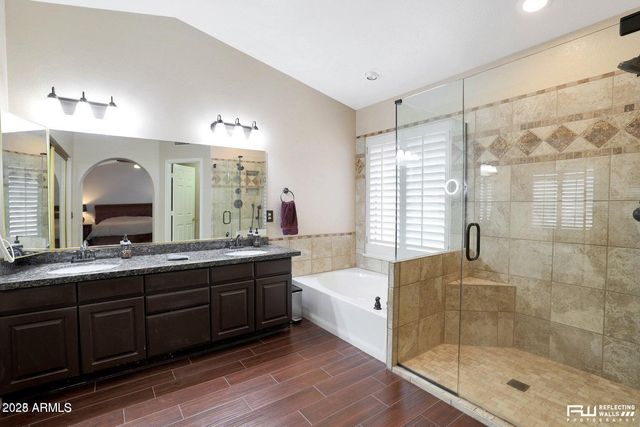 8742 W WETHERSFIELD Road, Peoria, AZ 85381