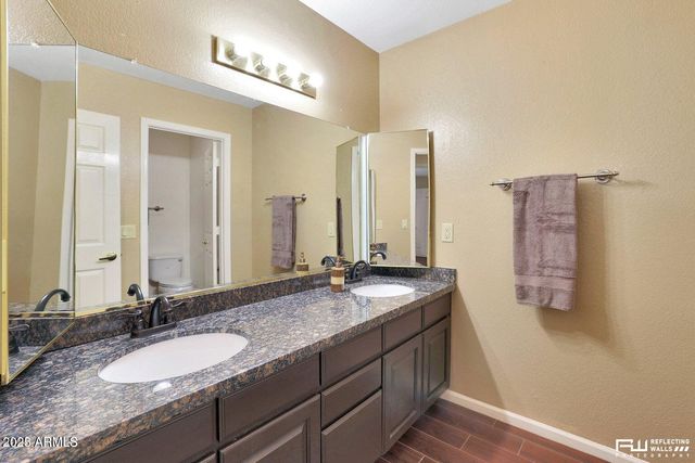 8742 W WETHERSFIELD Road, Peoria, AZ 85381