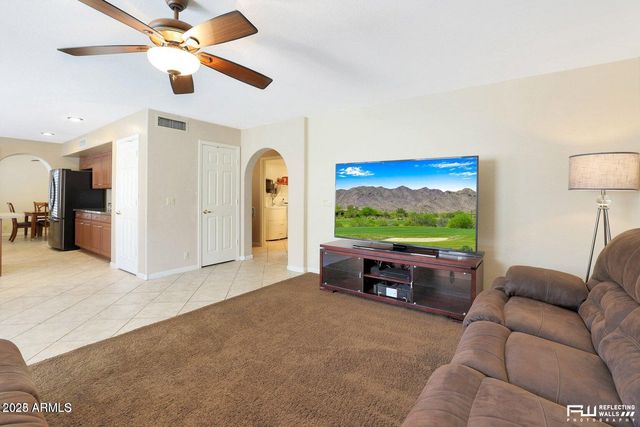 8742 W WETHERSFIELD Road, Peoria, AZ 85381