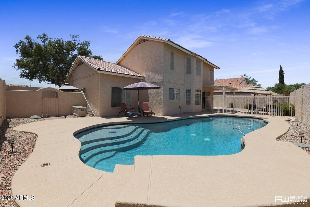 8742 W WETHERSFIELD Road, Peoria, AZ 85381