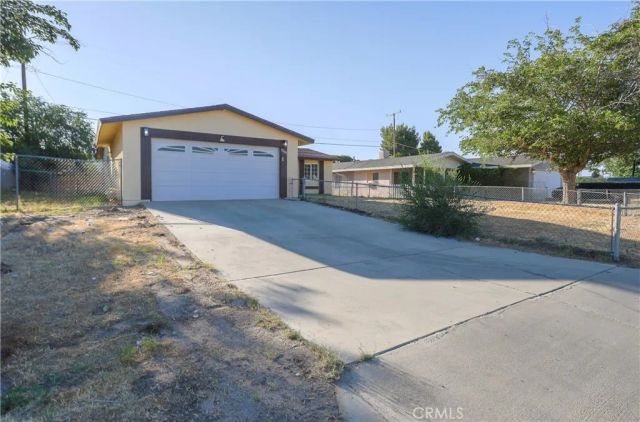 3340 Roxbury, Rosamond, CA 93560