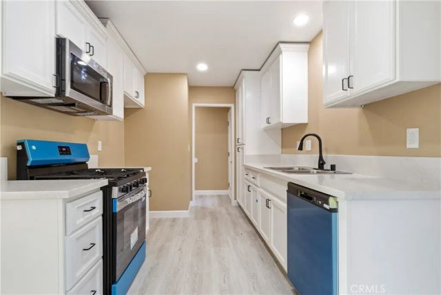 3340 Roxbury, Rosamond, CA 93560