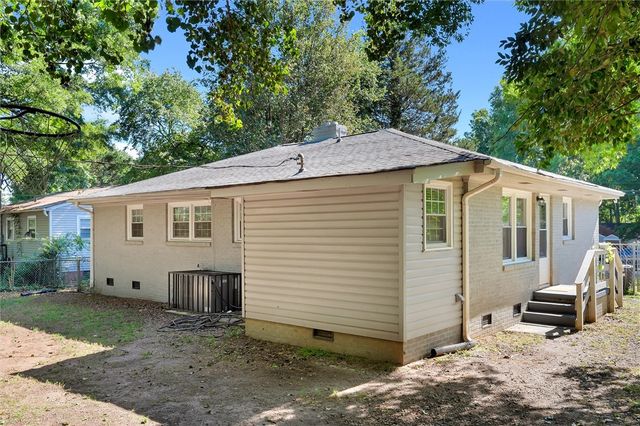 111 Avondale Road, Anderson, SC 29624