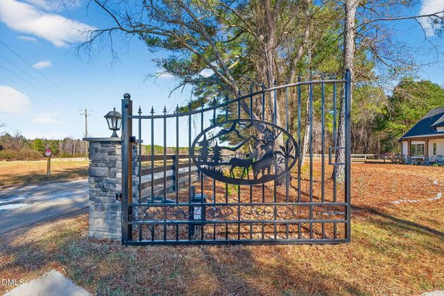 260 Freedom Road, Smithfield, NC 27577