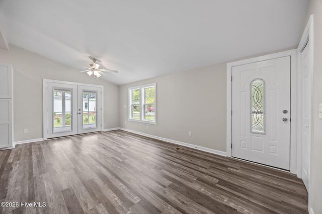 108 Park Avenue, Beaufort, NC 28516