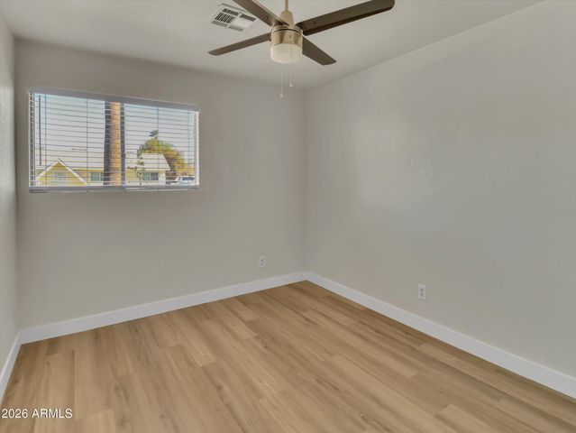 6014 W AVALON Drive, Phoenix, AZ 85033