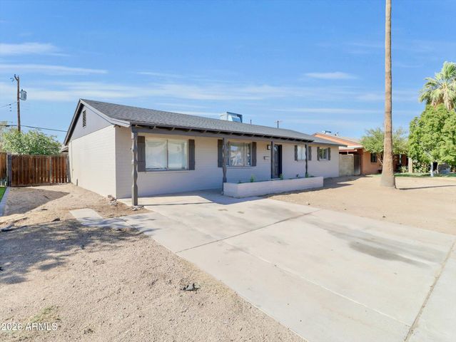6014 W AVALON Drive, Phoenix, AZ 85033