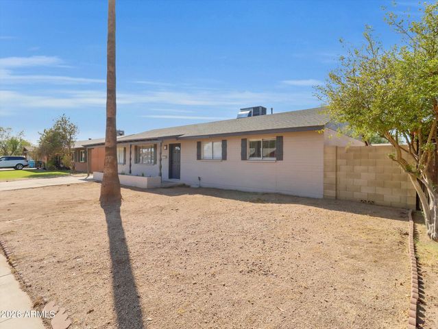 6014 W AVALON Drive, Phoenix, AZ 85033