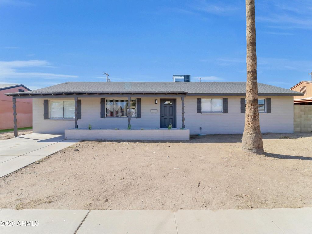 6014 W AVALON Drive, Phoenix, AZ 85033 — photo 2
