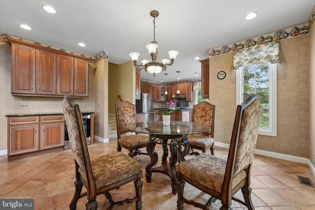1 BAKER WAY, Pennington, NJ 08534