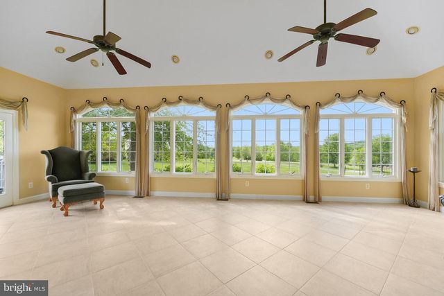 1 BAKER WAY, Pennington, NJ 08534